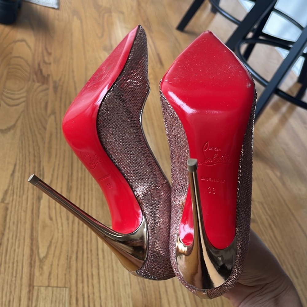 Christian Louboutin blush colour, sequined pumps, size 38 - Picture 5 of 5